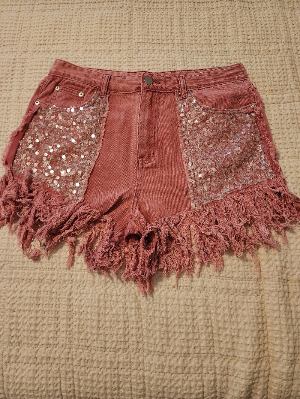 POL Sequin Pocket Fringed Frayed Hem Women’s Shorts Rose Pink Large Boho